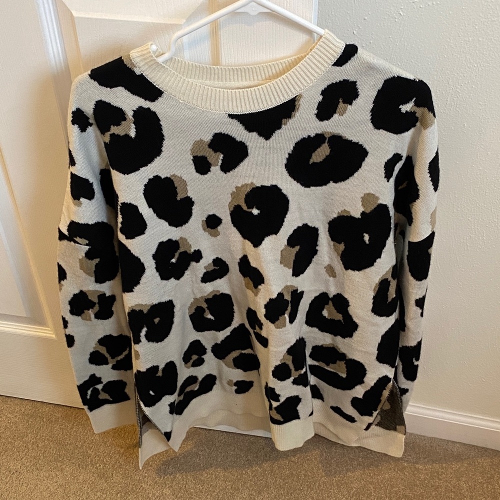 Mud Pie Black and Cream Leopard Print Sweater